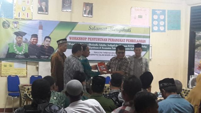 Fakultas Tarbiyah UIN Ar-Raniry Kerjasama dengan  Disdikbud Aceh Besar Lakukan Baksos